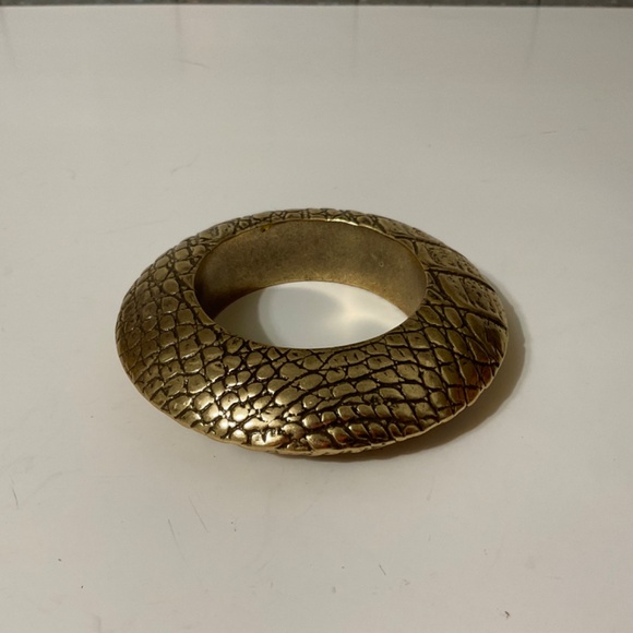 VTG Snakeskin Style Bracelet Gold Tone Black Brass Metal - Picture 2 of 5